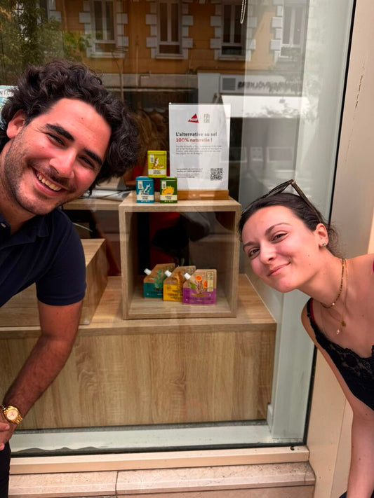 FURIFURI est à l'honneur dans les vitrines de la MAIF en plein coeur de Nice ❤️ !
