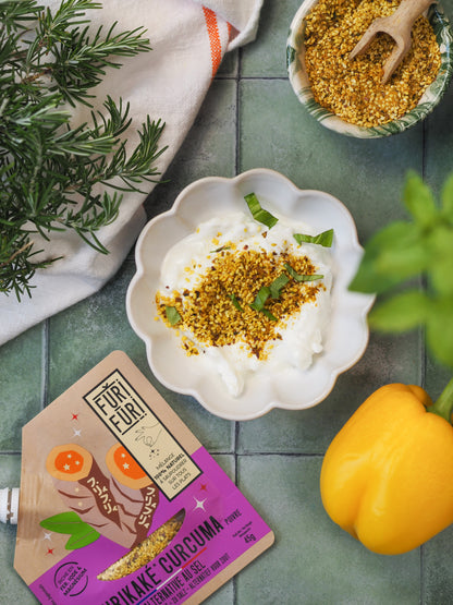 Condiment japonais furikake curcuma sur tartinade apéritif